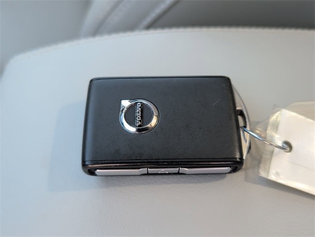 Thumbnail: 2021 Volvo XC40 - 34