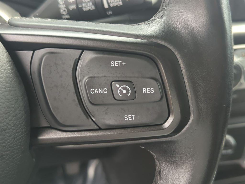 Thumbnail: 2020 Jeep Wrangler - 31