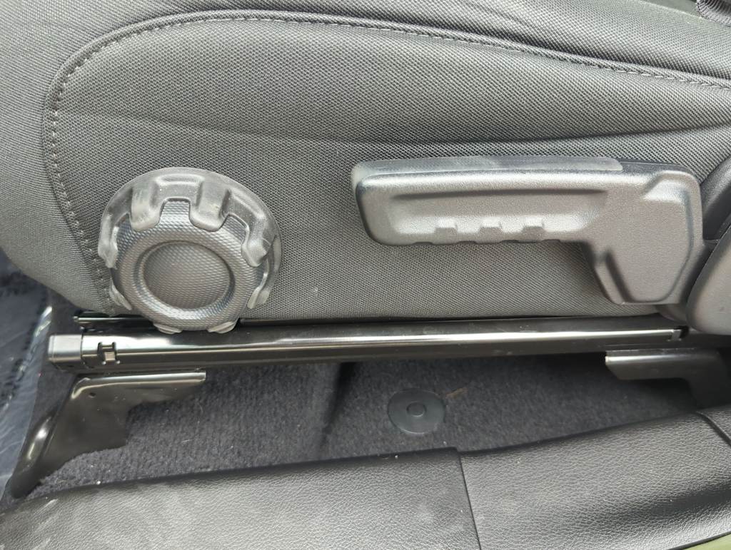 Thumbnail: 2020 Jeep Wrangler - 26