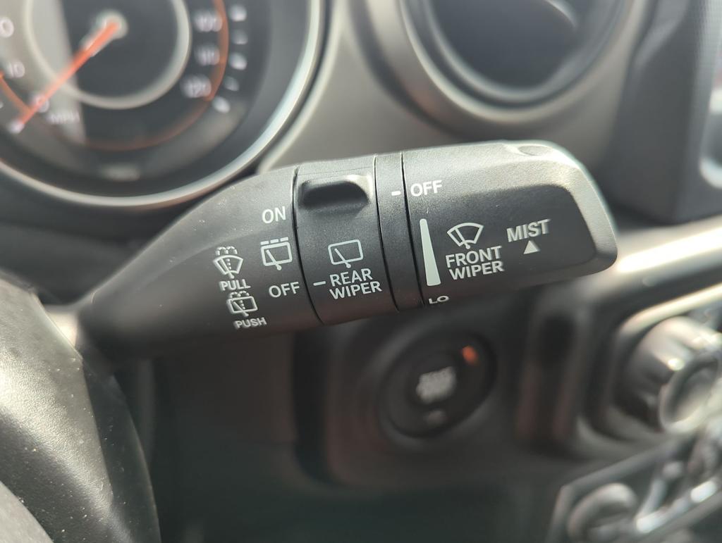 Thumbnail: 2020 Jeep Wrangler - 32