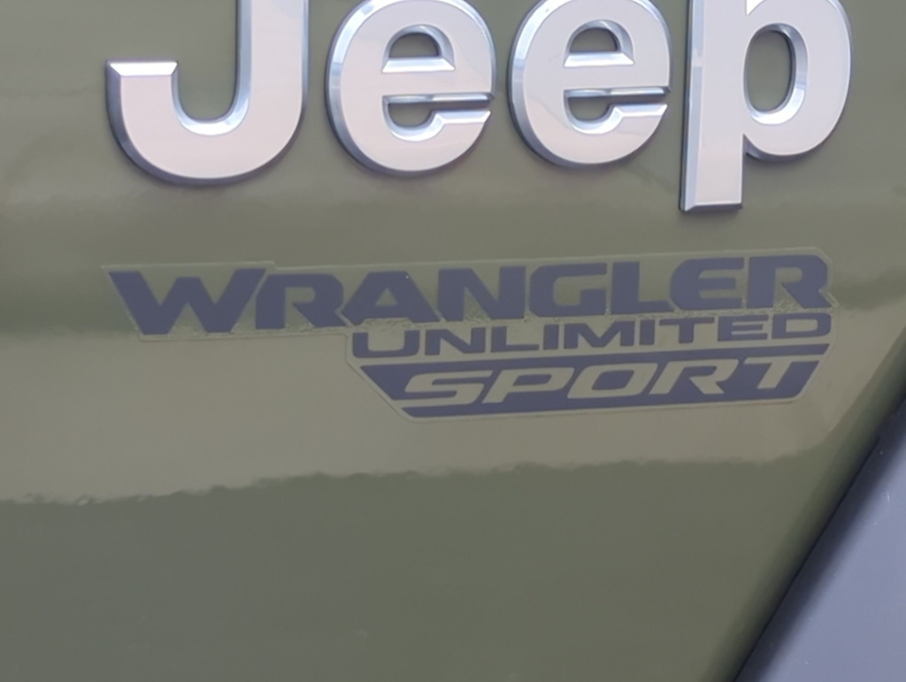 Thumbnail: 2020 Jeep Wrangler - 25