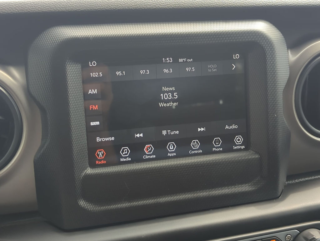 Thumbnail: 2020 Jeep Wrangler - 35