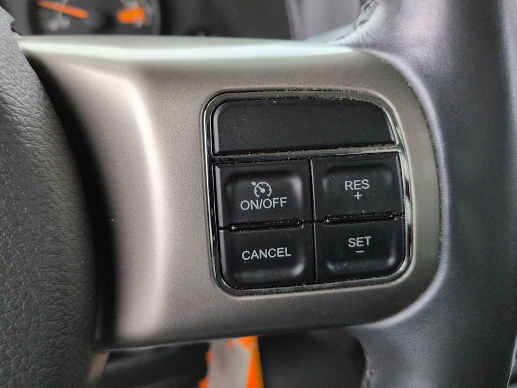 Thumbnail: 2014 Jeep Patriot - 32