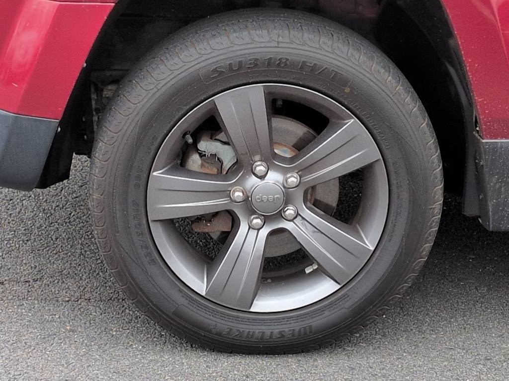 Thumbnail: 2014 Jeep Patriot - 8