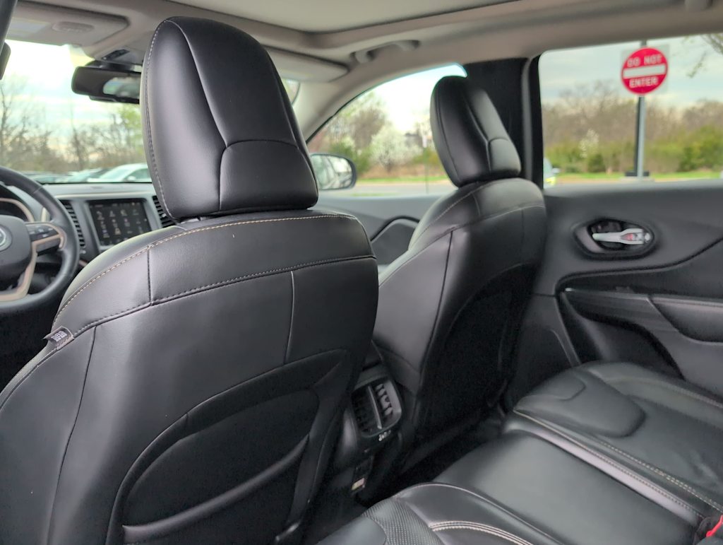 Thumbnail: 2015 Jeep Cherokee - 13