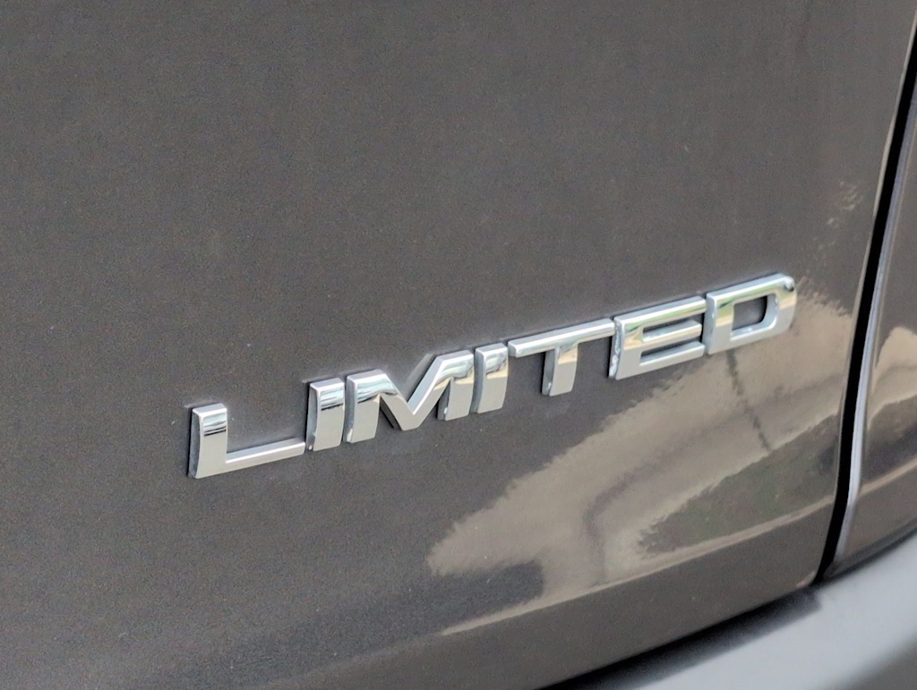Thumbnail: 2015 Jeep Cherokee - 26