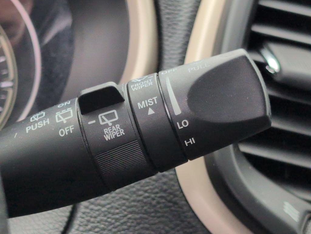 Thumbnail: 2015 Jeep Cherokee - 16