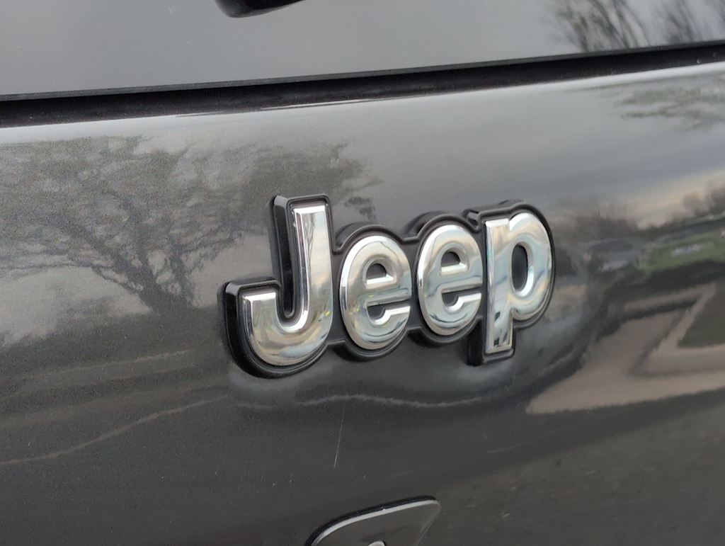 Thumbnail: 2015 Jeep Cherokee - 7