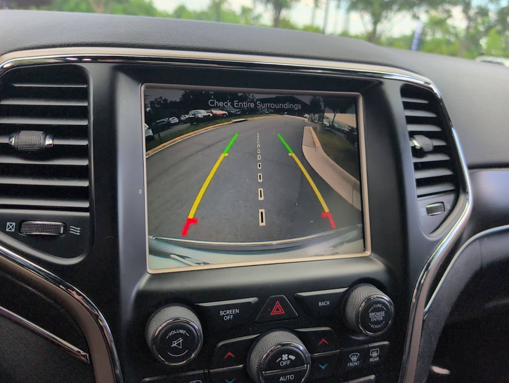 Thumbnail: 2015 Jeep Grand Cherokee - 31
