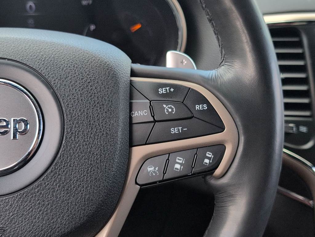 Thumbnail: 2015 Jeep Grand Cherokee - 29
