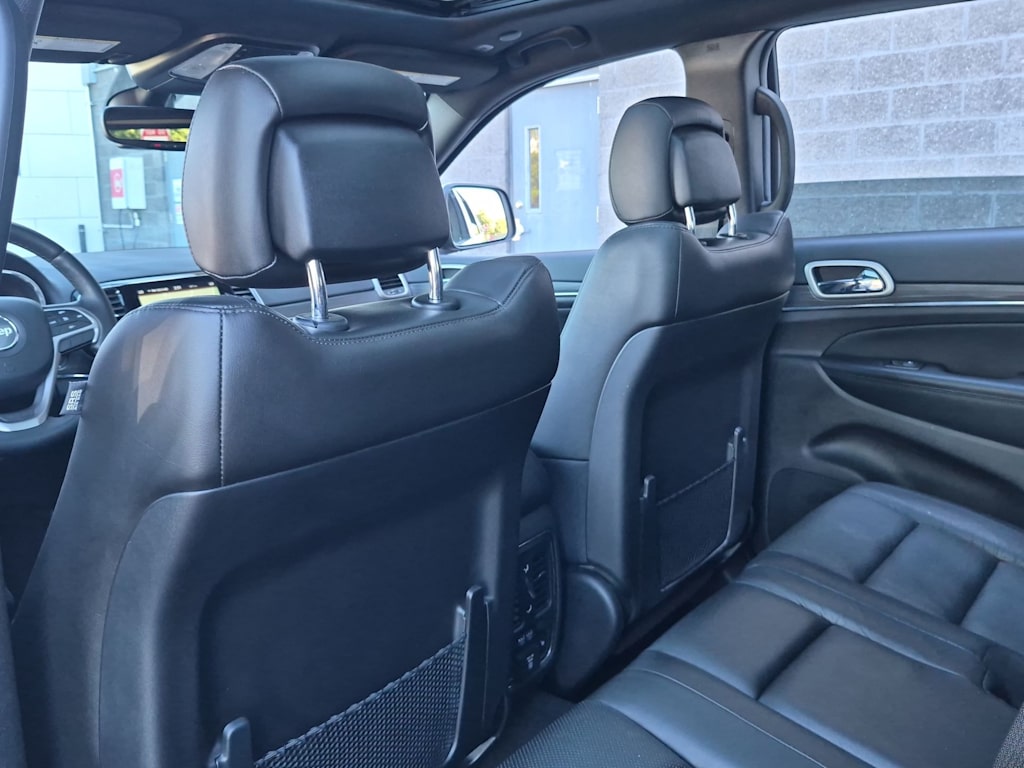 Thumbnail: 2021 Jeep Grand Cherokee - 12