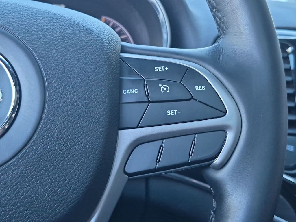Thumbnail: 2021 Jeep Grand Cherokee - 28
