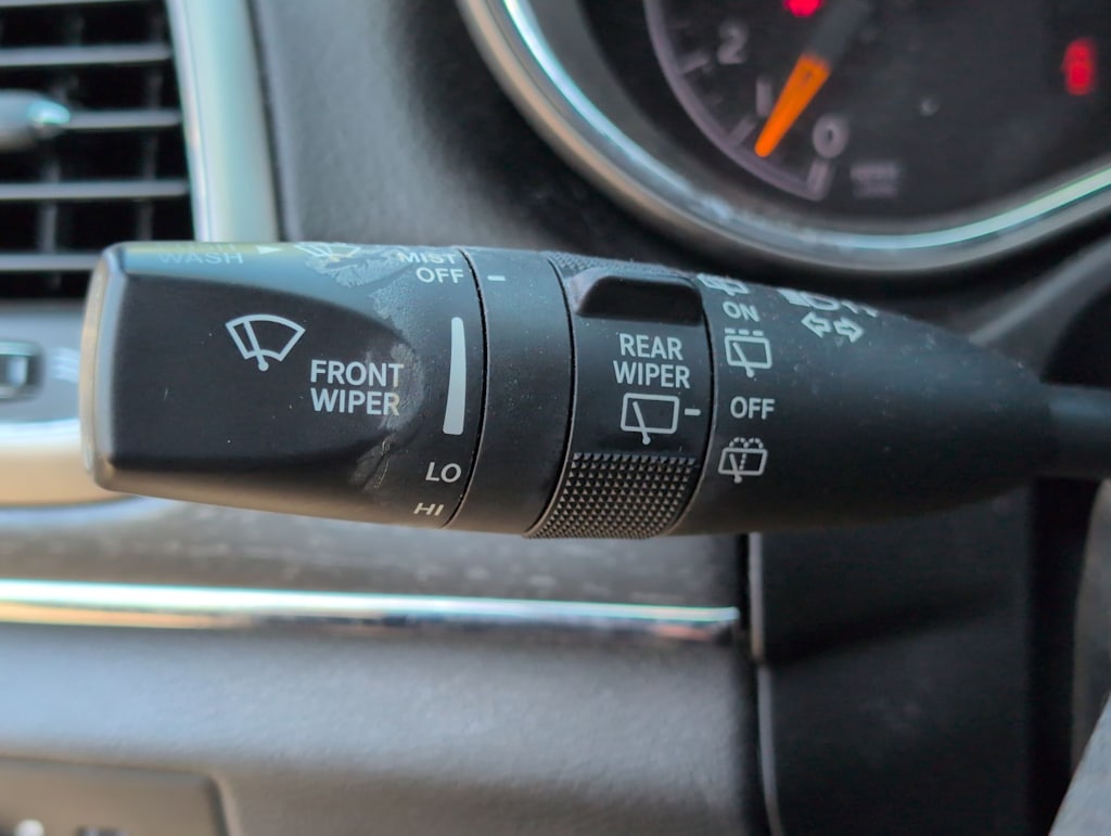 Thumbnail: 2018 Jeep Grand Cherokee - 28