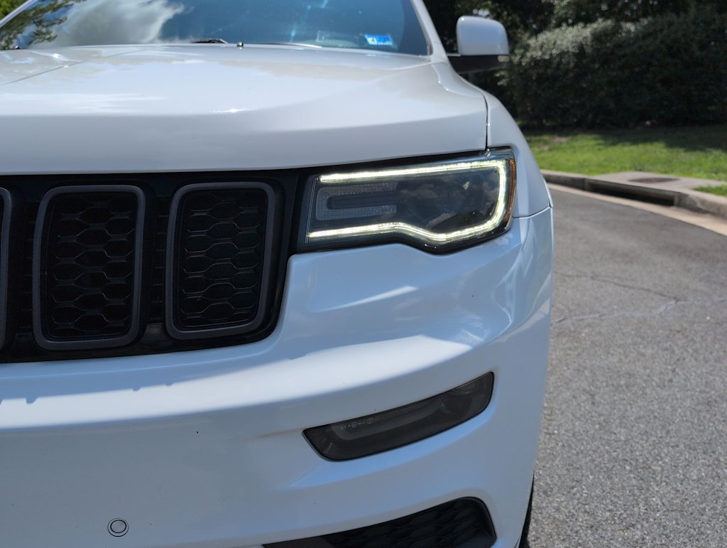 Thumbnail: 2020 Jeep Grand Cherokee - 21