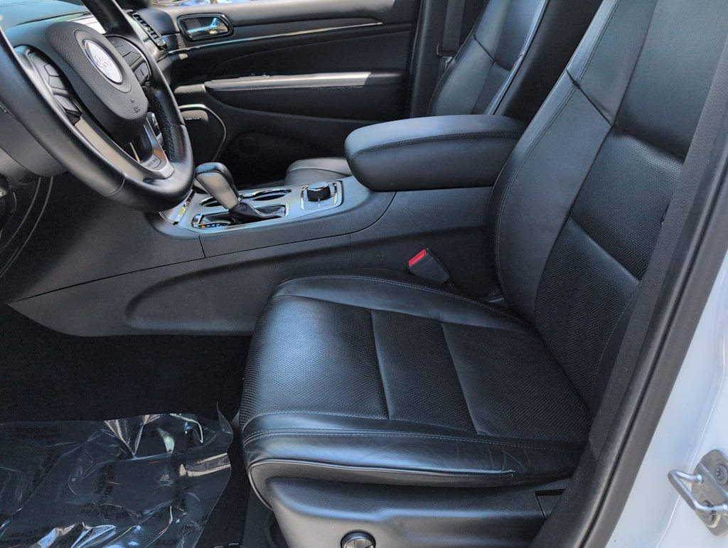 Thumbnail: 2020 Jeep Grand Cherokee - 10