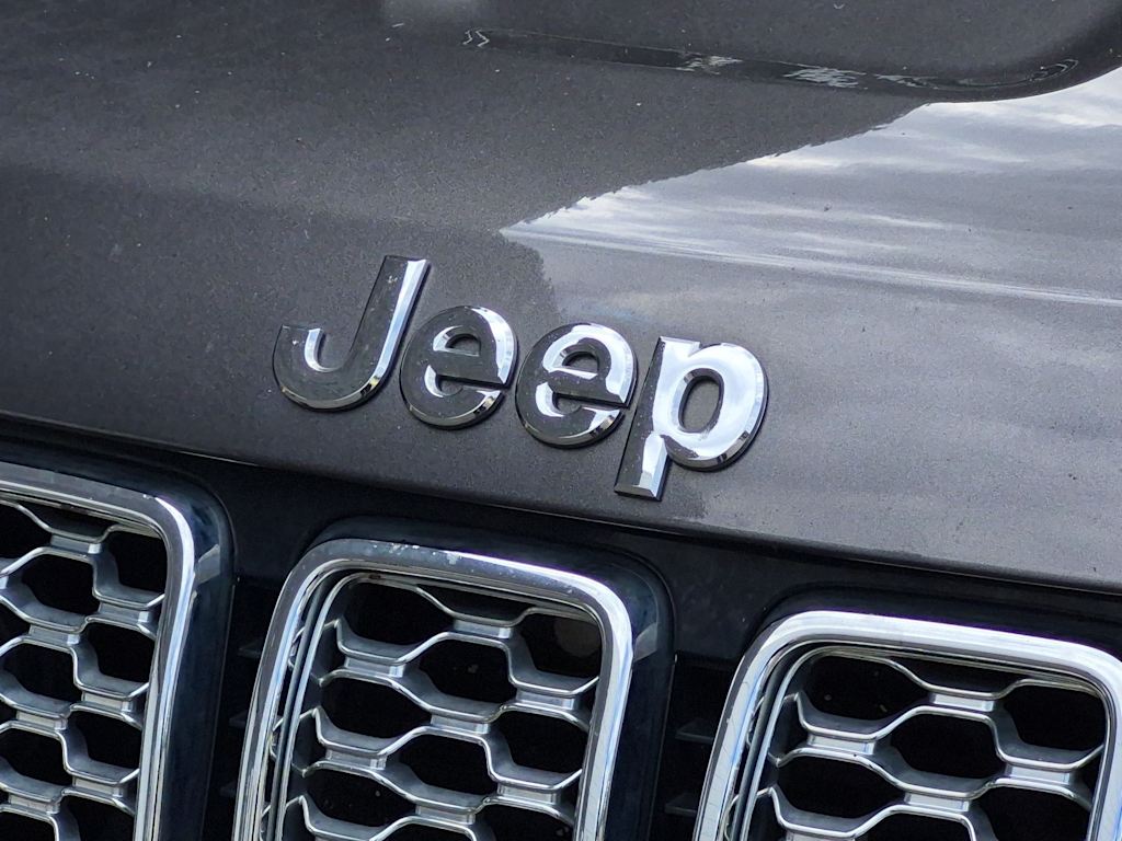 Thumbnail: 2020 Jeep Grand Cherokee - 7