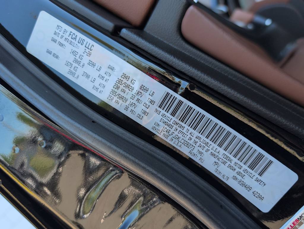 Thumbnail: 2020 Jeep Grand Cherokee - 35