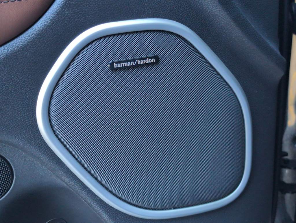 Thumbnail: 2020 Jeep Grand Cherokee - 32