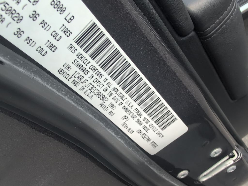 Thumbnail: 2014 Jeep Grand Cherokee - 17