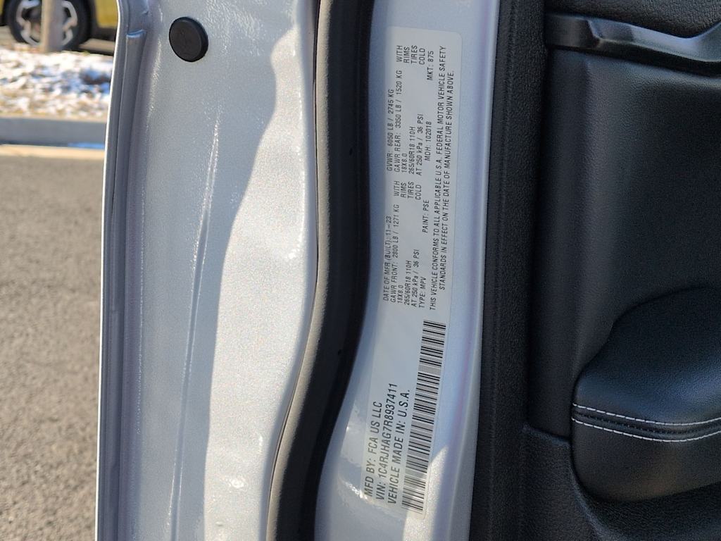 Thumbnail: 2024 Jeep Grand Cherokee - 17