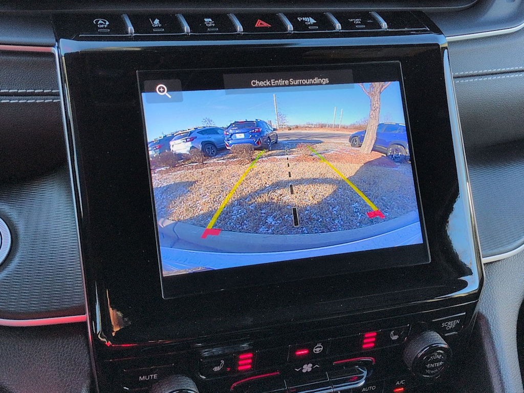 Thumbnail: 2024 Jeep Grand Cherokee - 31