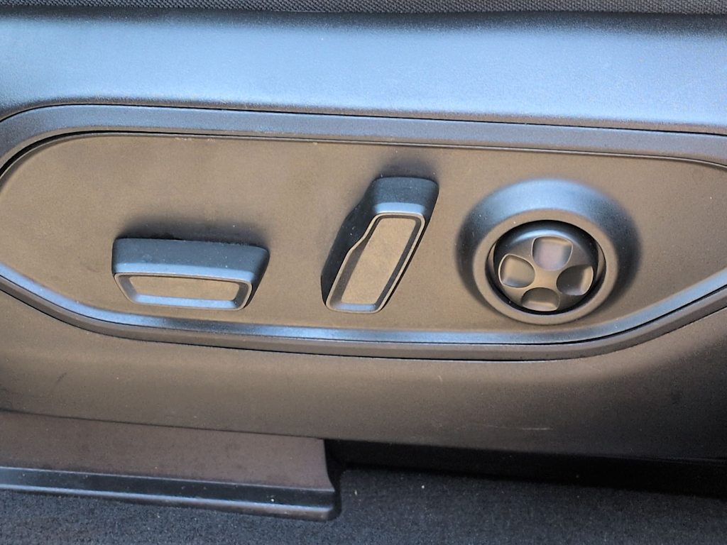 Thumbnail: 2024 Jeep Grand Cherokee - 23