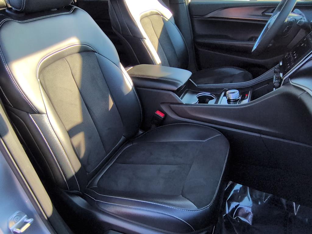 Thumbnail: 2024 Jeep Grand Cherokee - 26