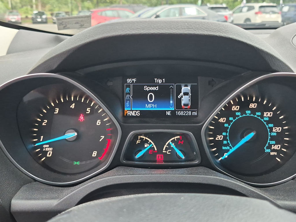 Thumbnail: 2014 Ford Escape - 16