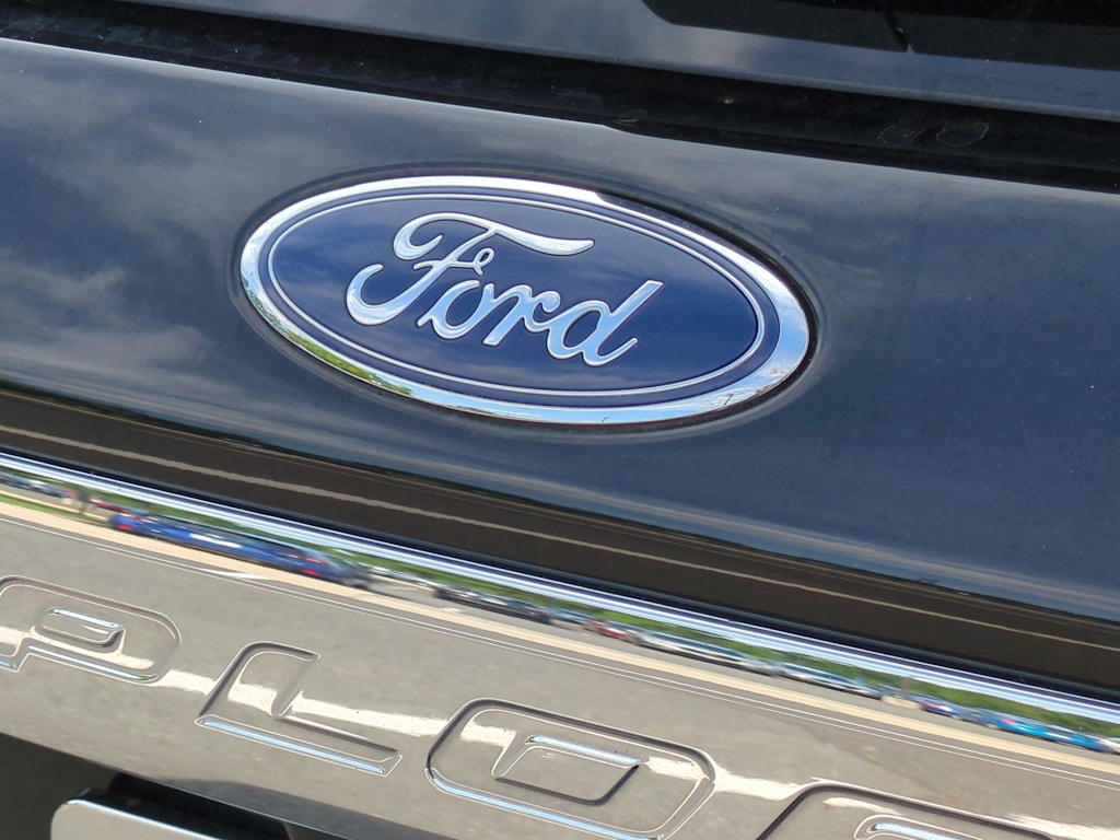 Thumbnail: 2023 Ford Explorer - 7