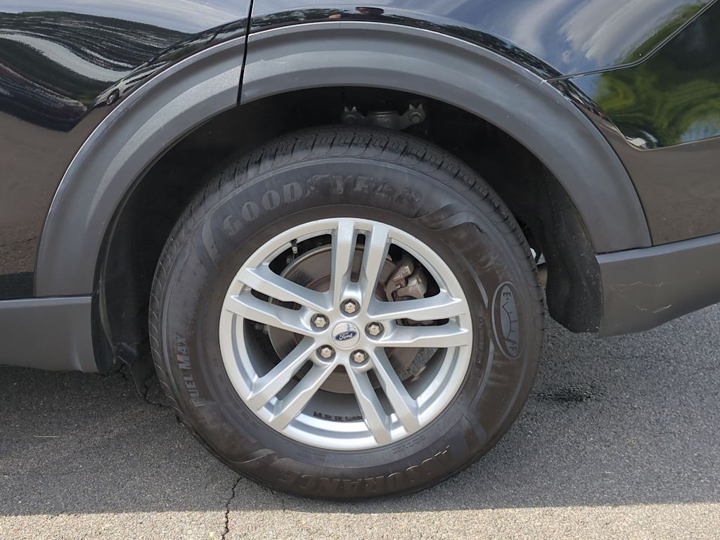 Thumbnail: 2023 Ford Explorer - 8