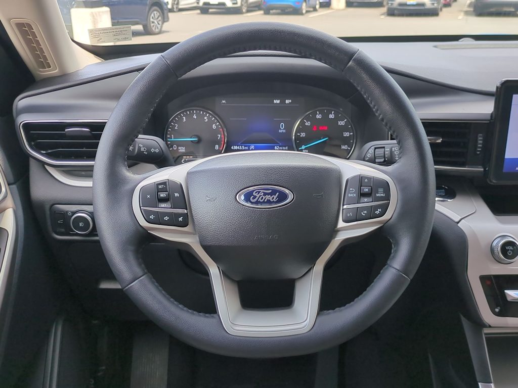 Thumbnail: 2023 Ford Explorer - 14
