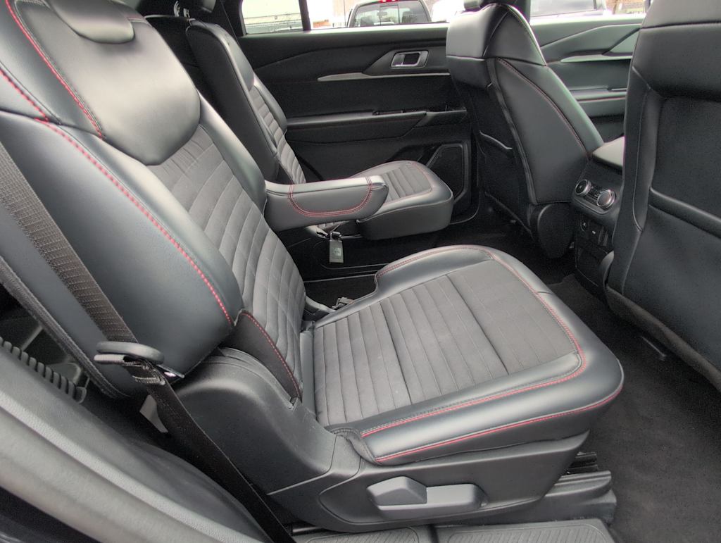 Thumbnail: 2025 Ford Explorer - 28