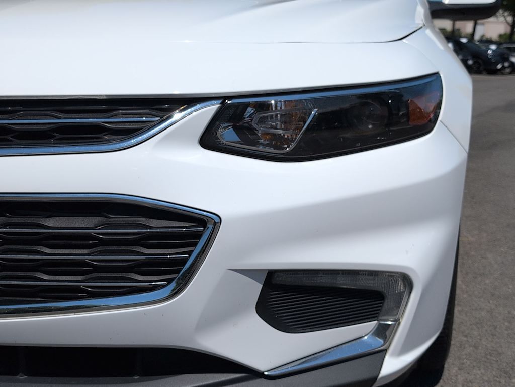 Thumbnail: 2016 Chevrolet Malibu - 24