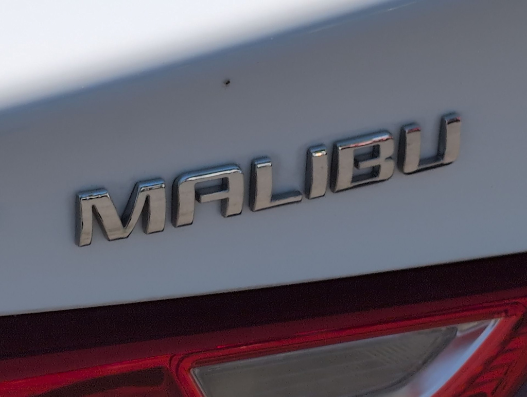 Thumbnail: 2016 Chevrolet Malibu - 7