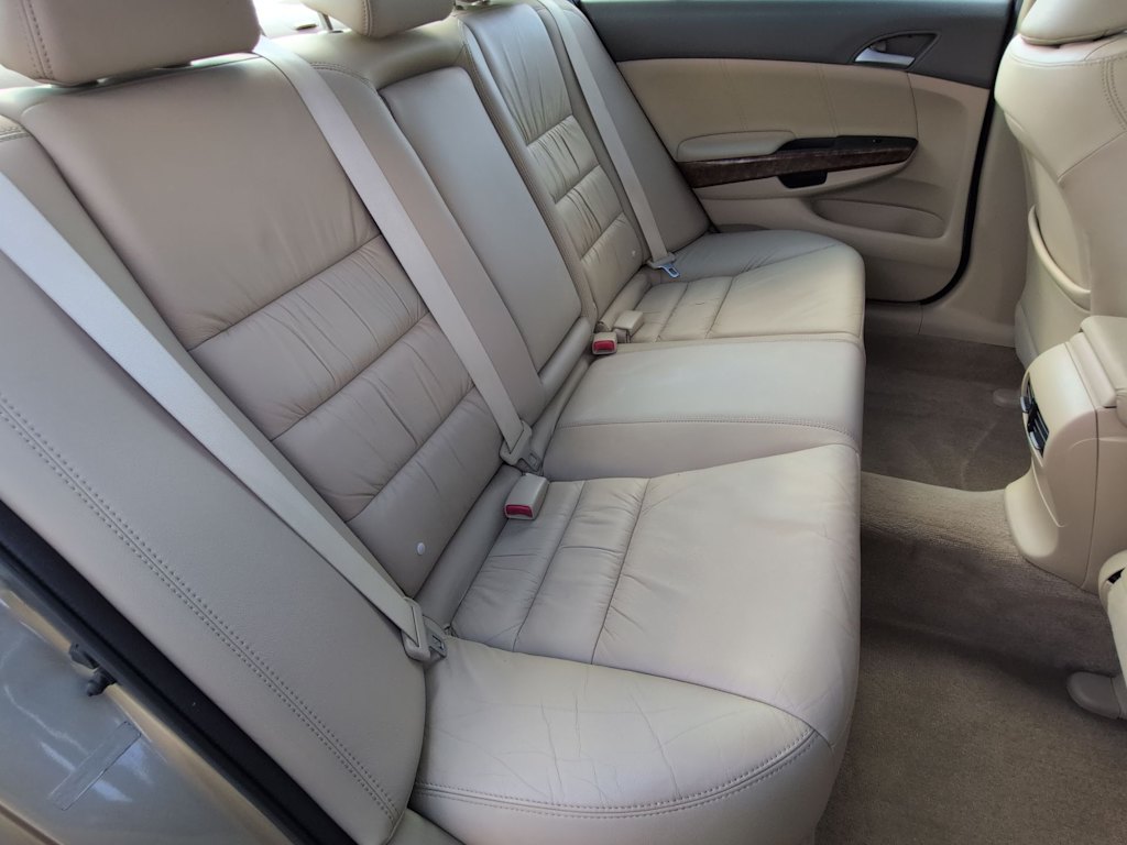 Thumbnail: 2010 Honda Accord - 27