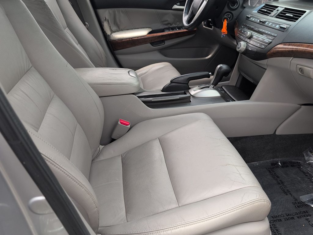 Thumbnail: 2011 Honda Accord - 11