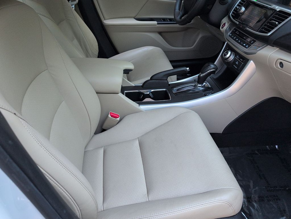 Thumbnail: 2015 Honda Accord - 11