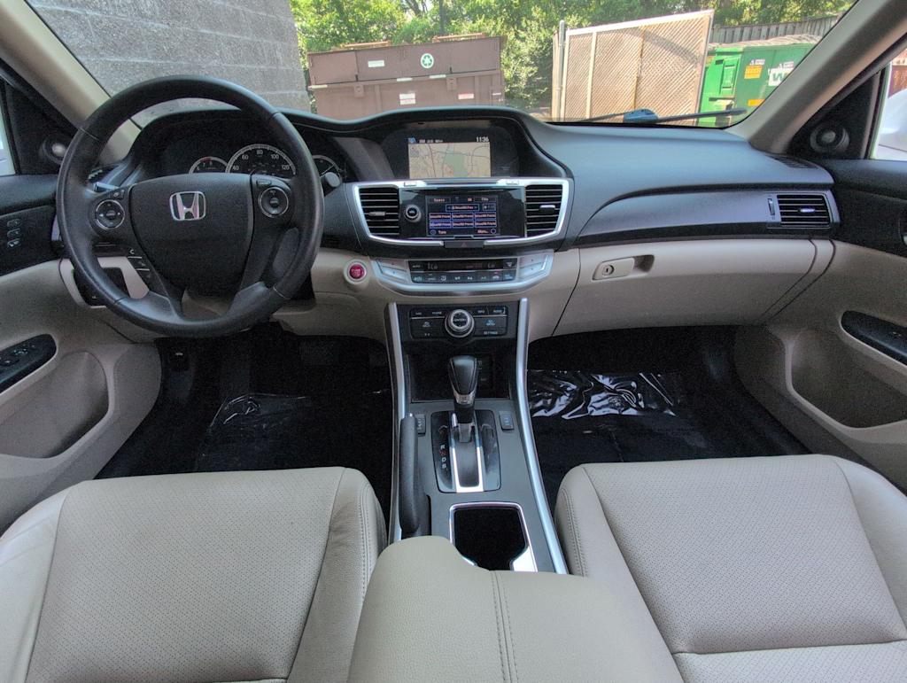 Thumbnail: 2015 Honda Accord - 9
