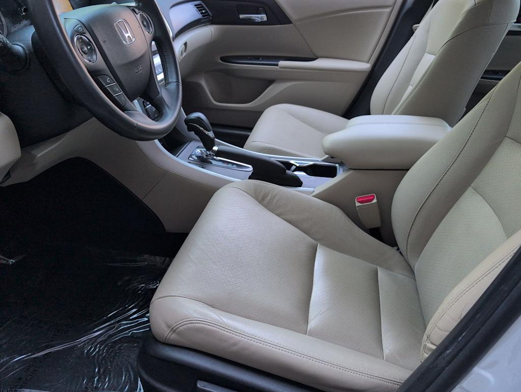 Thumbnail: 2015 Honda Accord - 10