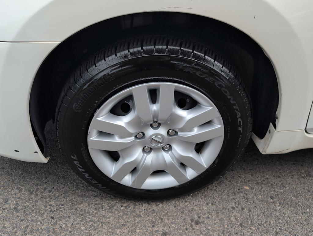 Thumbnail: 2012 Nissan Altima - 8