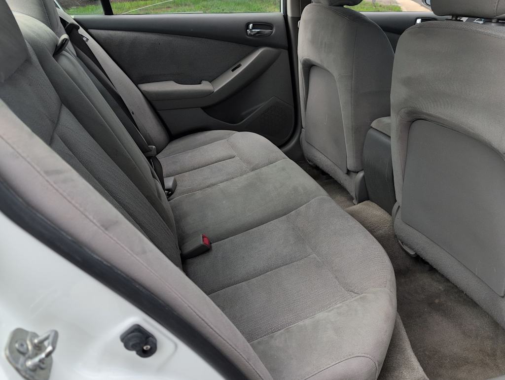 Thumbnail: 2012 Nissan Altima - 25