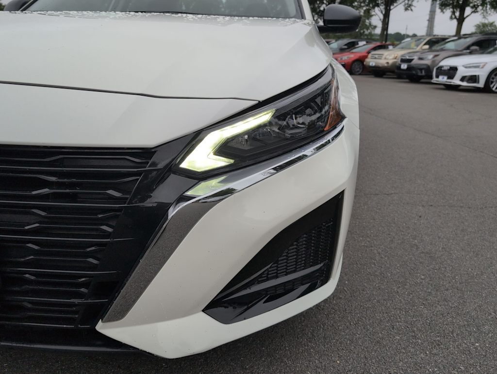 Thumbnail: 2025 Nissan Altima - 21