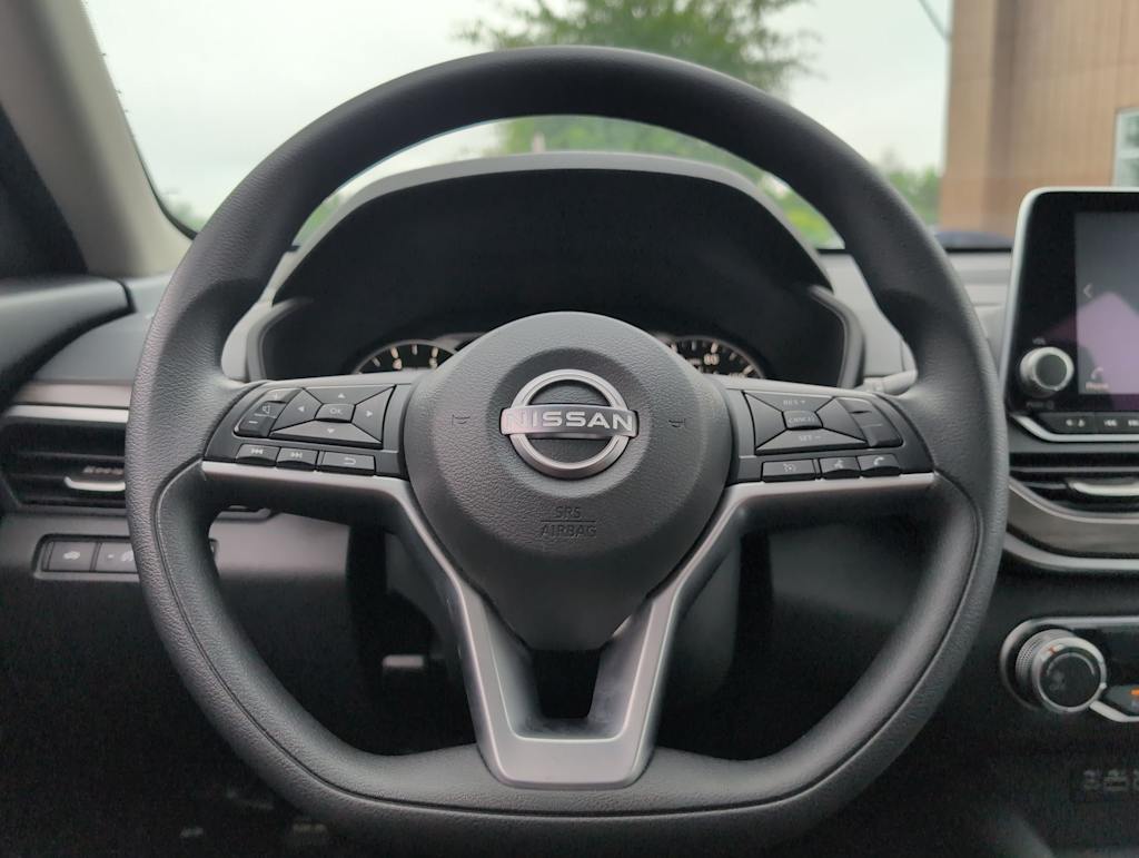 Thumbnail: 2025 Nissan Altima - 13