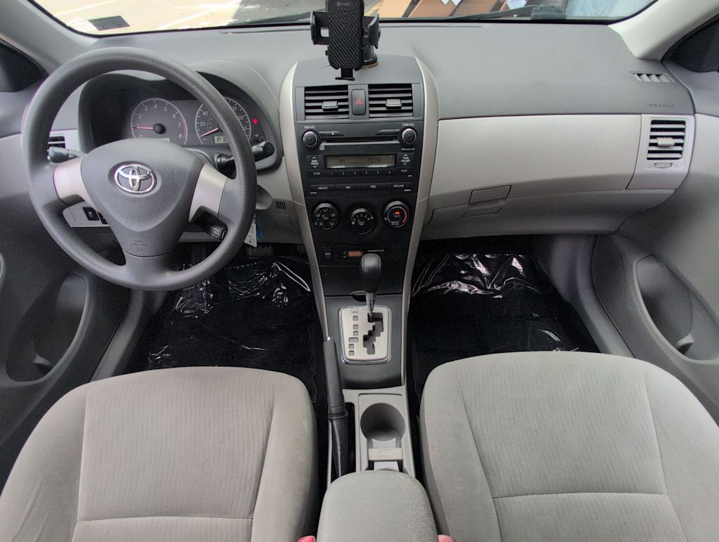 Thumbnail: 2010 Toyota Corolla - 9
