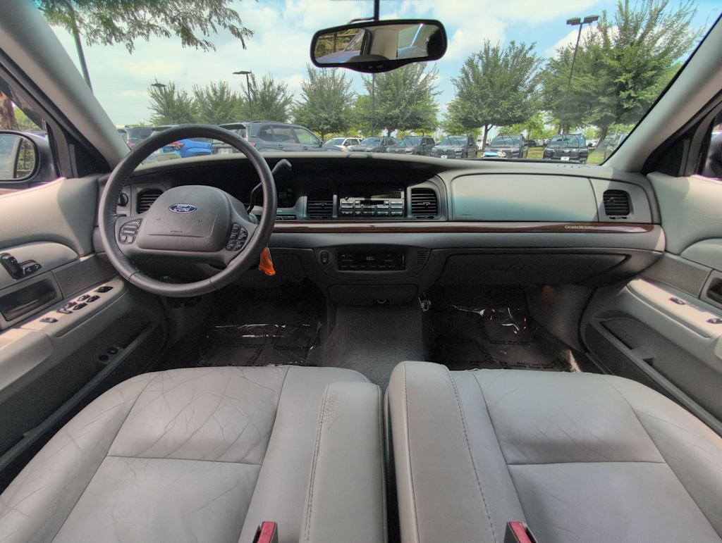 Thumbnail: 2003 Ford Crown Victoria - 9