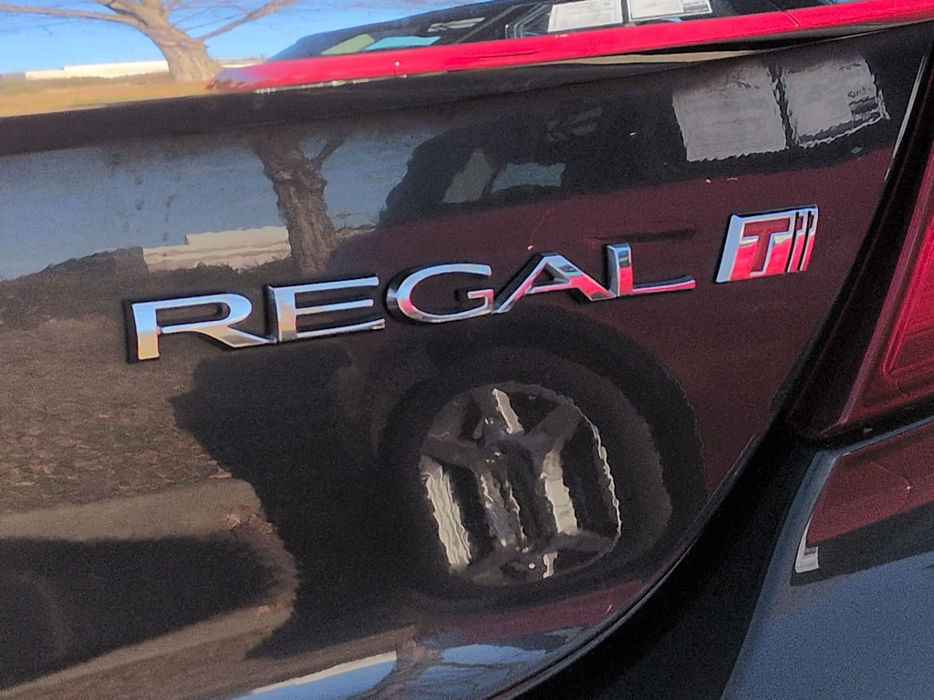 Thumbnail: 2014 Buick Regal - 25