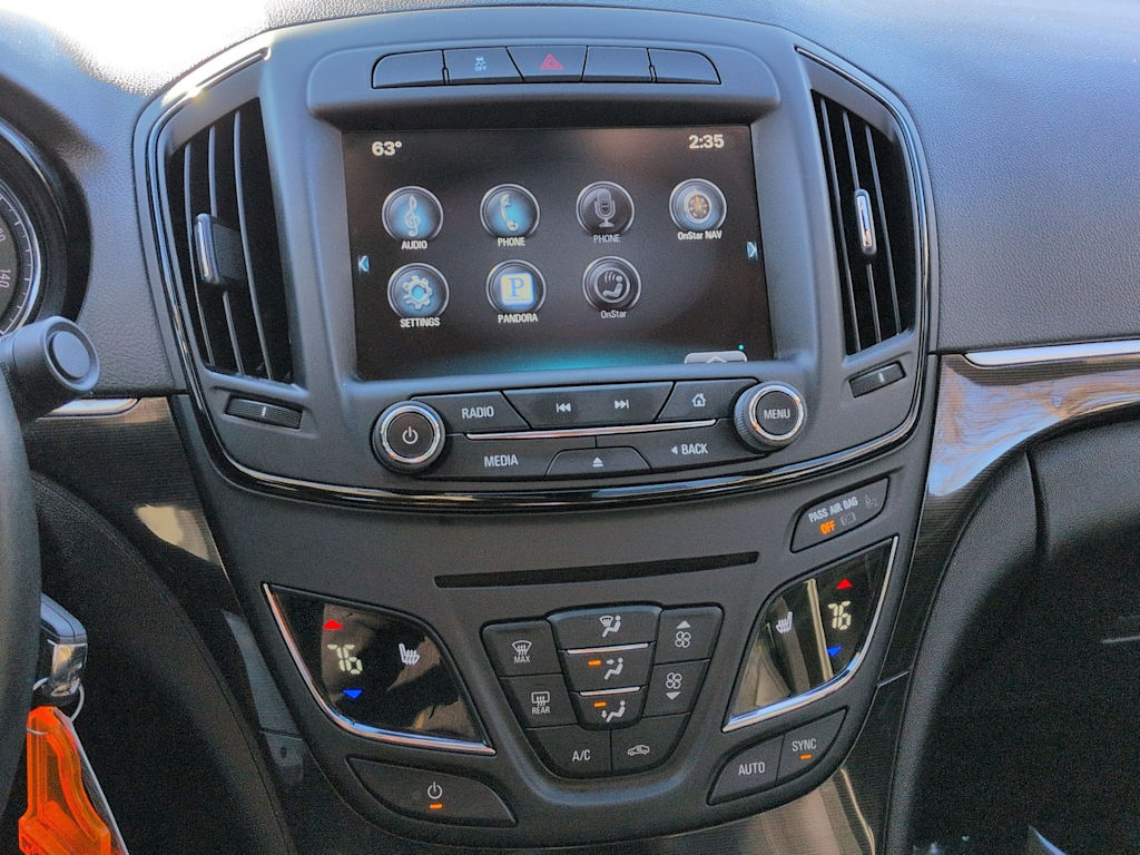 Thumbnail: 2014 Buick Regal - 14