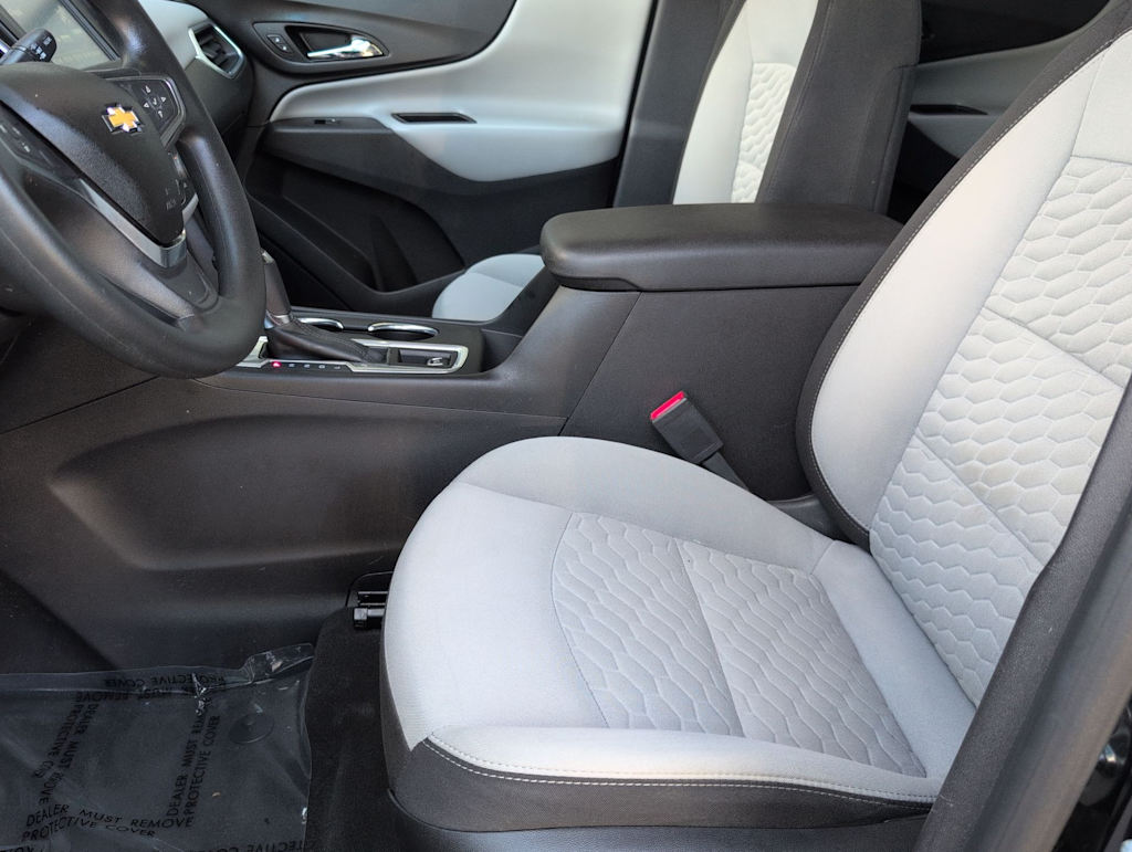 Thumbnail: 2018 Chevrolet Equinox - 10