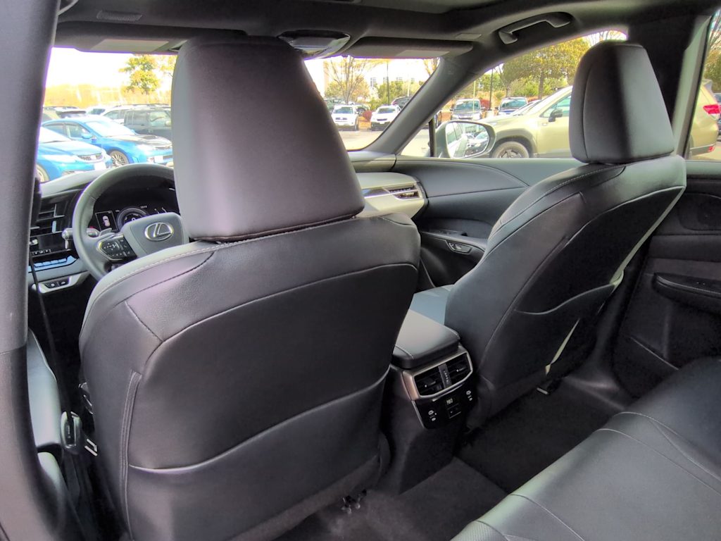 Thumbnail: 2024 Lexus RX - 26