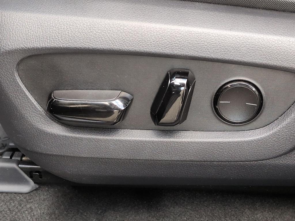 Thumbnail: 2024 Lexus RX - 25